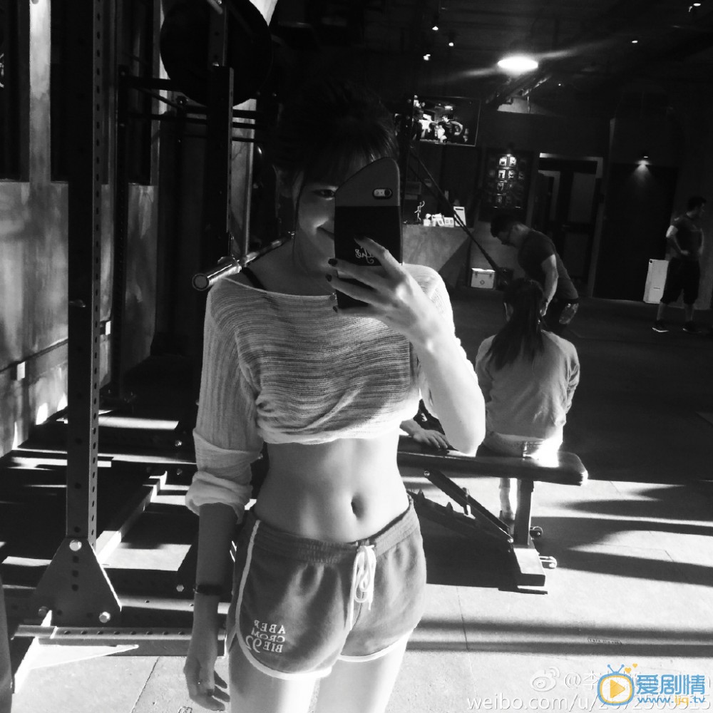 李梦颖帅气写真 李梦颖高清写真_李梦颖高清剧照