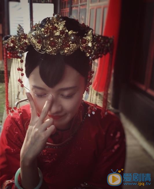 傅晶片场照 傅晶高清写真_傅晶高清剧照