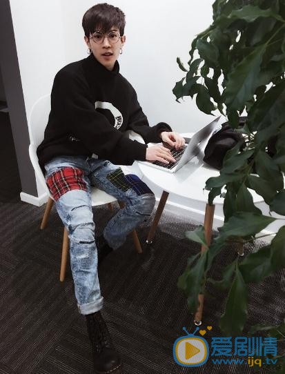 马伯骞街拍写真 马伯骞高清写真_马伯骞高清剧照