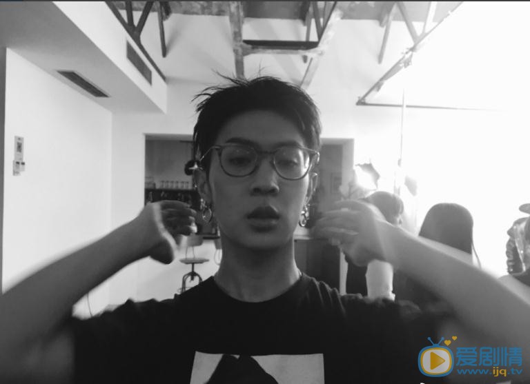 马伯骞黑白照写真 马伯骞高清写真_马伯骞高清剧照