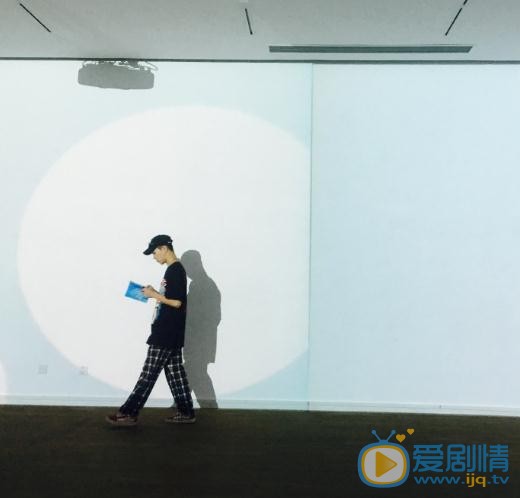 马伯骞街拍写真 马伯骞高清写真_马伯骞高清剧照