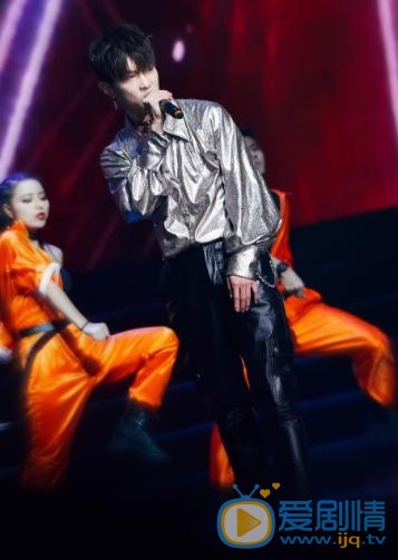 马伯骞演唱会照写真 马伯骞高清写真_马伯骞高清剧照