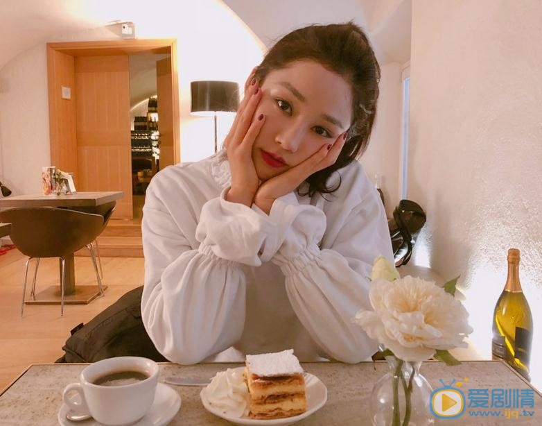 李思函生活照 李思函高清写真_李思函高清剧照