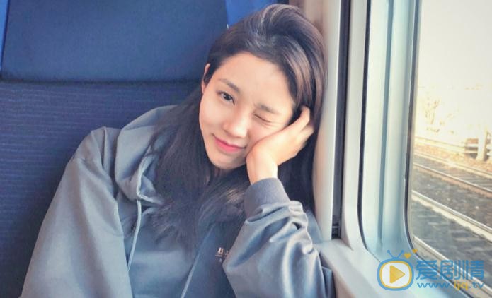 李思函生活照 李思函高清写真_李思函高清剧照