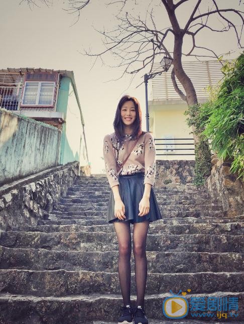 李思函随性街拍 李思函高清写真_李思函高清剧照