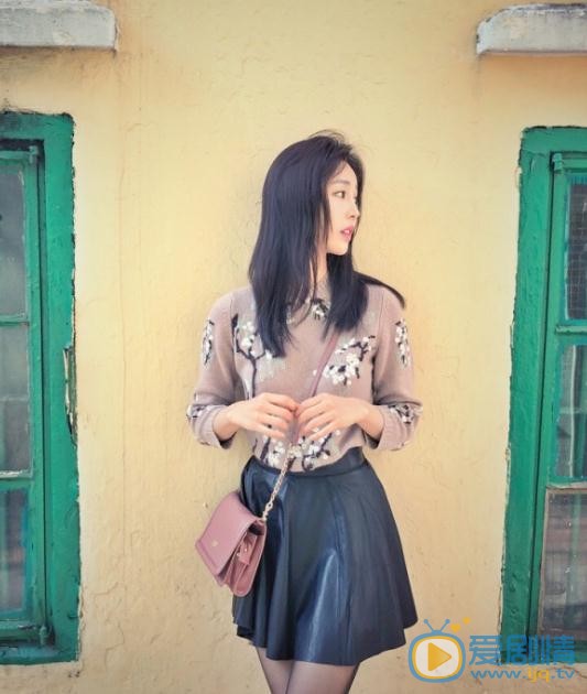 李思函随性街拍 李思函高清写真_李思函高清剧照