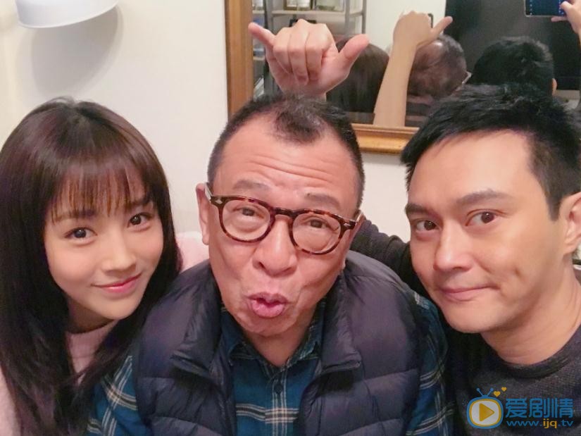 李思函与人合照 李思函高清写真_李思函高清剧照
