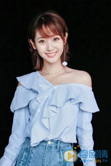 邢菲晚礼服照写真 邢菲高清写真_邢菲高清剧照