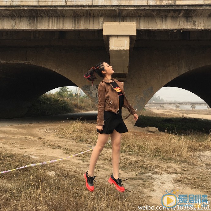 邢菲俏丽写真 邢菲高清写真_邢菲高清剧照