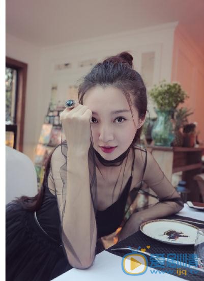 郑雅文俏丽写真 郑雅文高清写真_郑雅文高清剧照