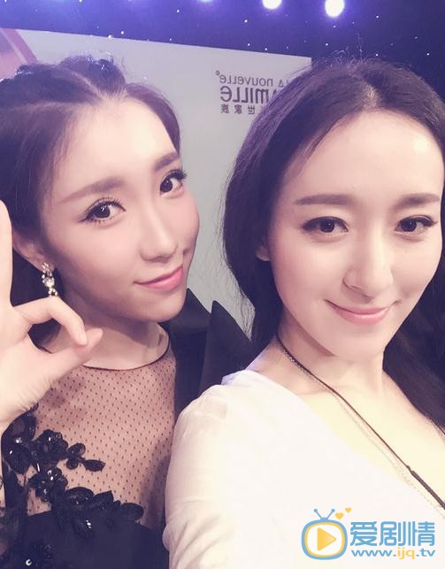 李智雪与人合照 李智雪高清写真_李智雪高清剧照