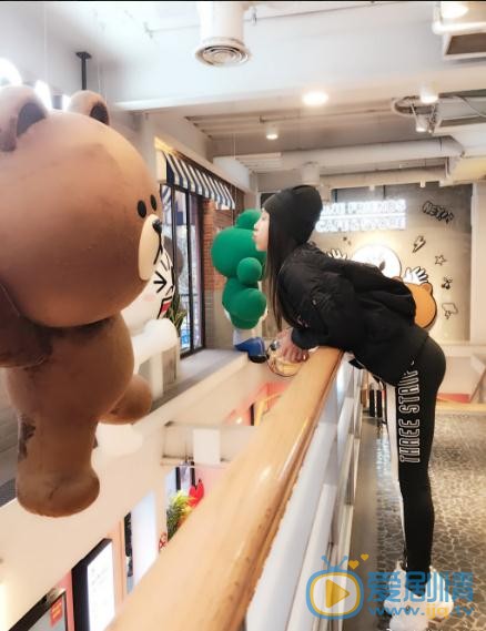 安紫依街拍写真 安紫依高清写真_安紫依高清剧照