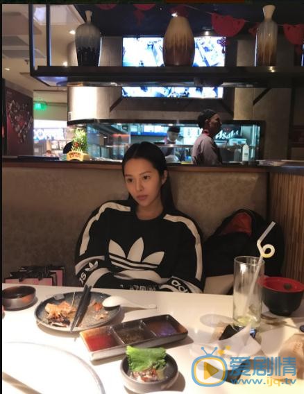 安紫依片场照写真 安紫依高清写真_安紫依高清剧照