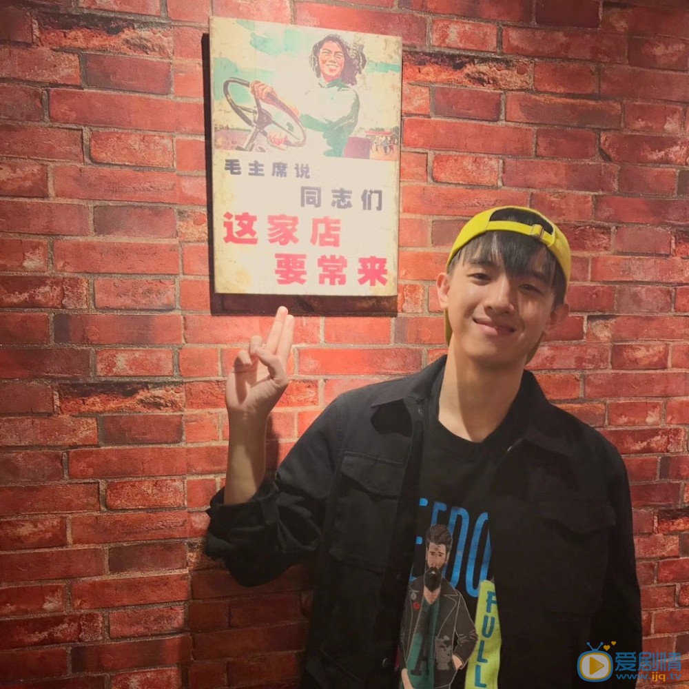 叶子诚高清写真_叶子诚高清剧照