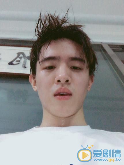 叶子诚高清写真_叶子诚高清剧照