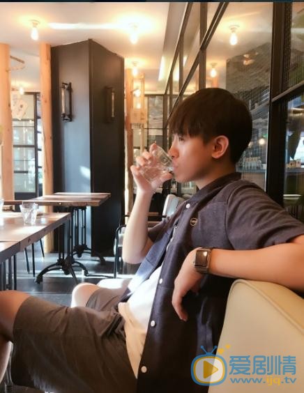 叶子诚高清写真_叶子诚高清剧照