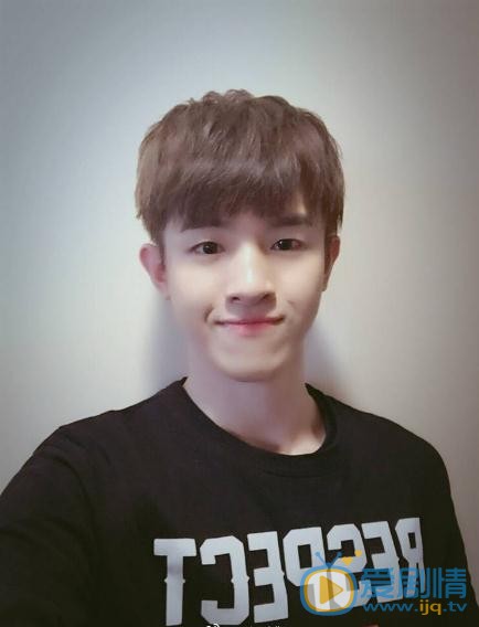 叶子诚高清写真_叶子诚高清剧照