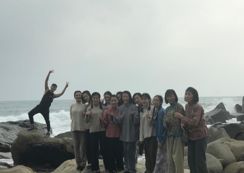 刘一含片场照 刘一含高清写真_刘一含高清剧照