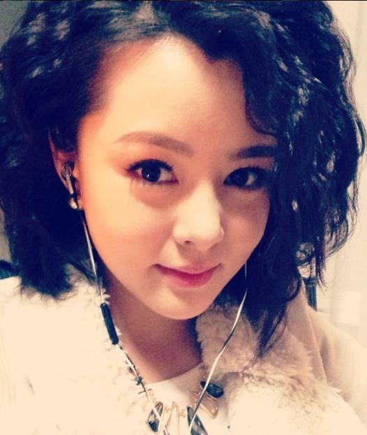 刘一含片场照 刘一含高清写真_刘一含高清剧照