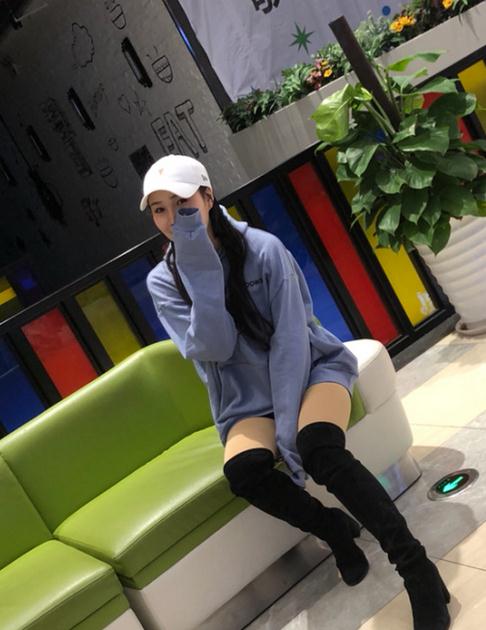 杨亭生活照 杨亭高清写真_杨亭高清剧照