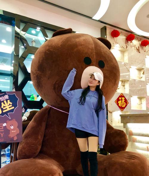 杨亭生活照 杨亭高清写真_杨亭高清剧照