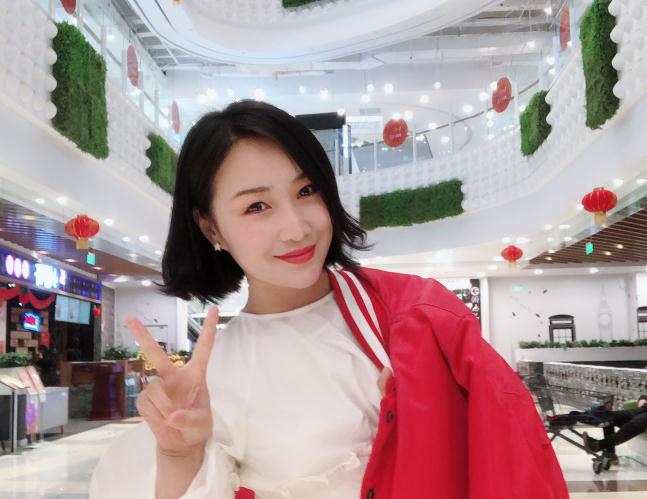 杨亭生活照 杨亭高清写真_杨亭高清剧照