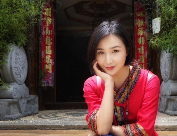 杨亭旅游照 杨亭高清写真_杨亭高清剧照