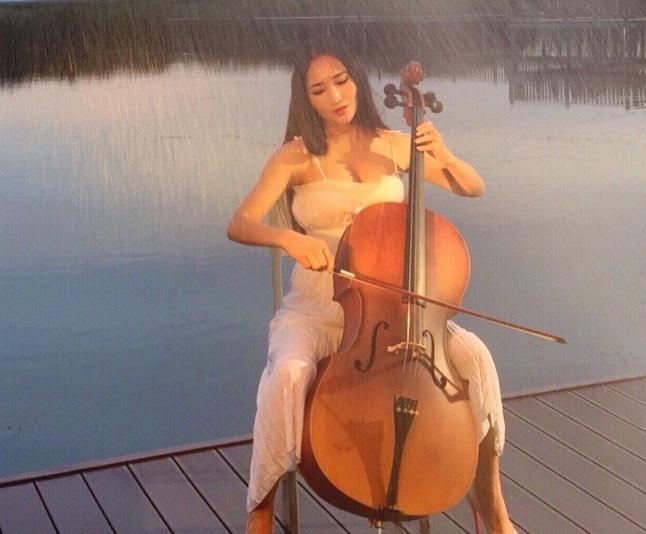 杨亭旅游照 杨亭高清写真_杨亭高清剧照