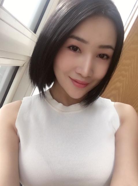 杨亭生活照 杨亭高清写真_杨亭高清剧照