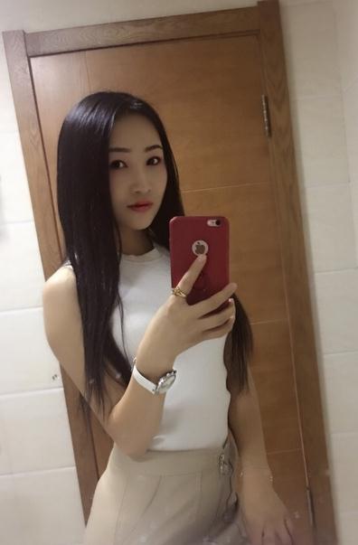 杨亭生活照 杨亭高清写真_杨亭高清剧照