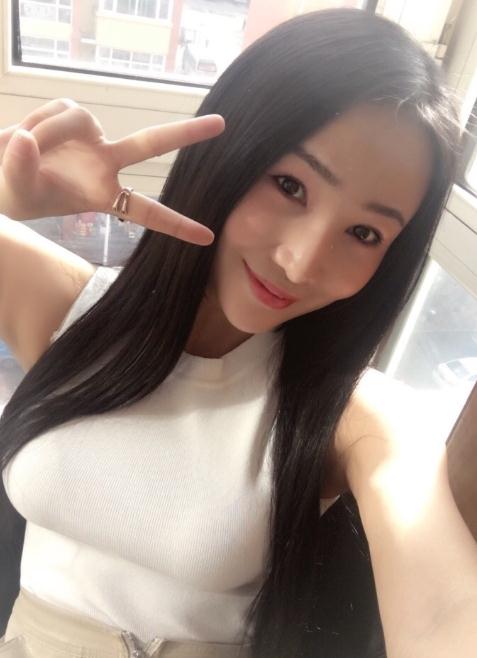 杨亭生活照 杨亭高清写真_杨亭高清剧照