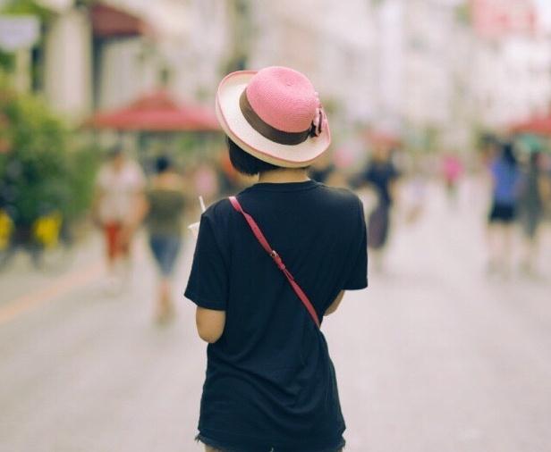 杨亭街拍写真 杨亭高清写真_杨亭高清剧照