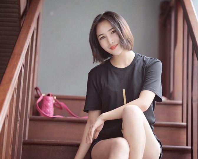 杨亭街拍写真 杨亭高清写真_杨亭高清剧照