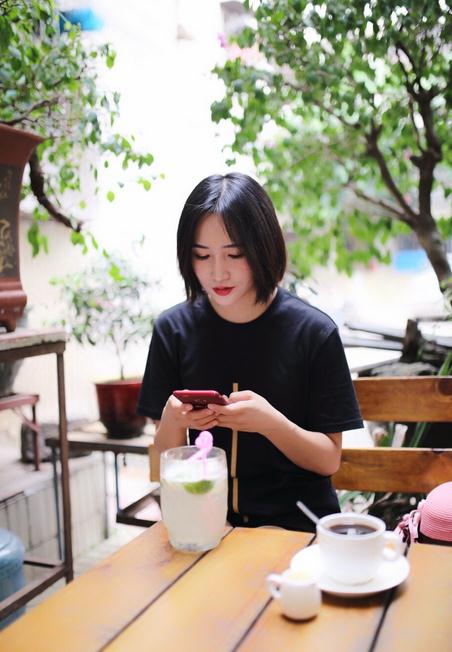 杨亭街拍写真 杨亭高清写真_杨亭高清剧照