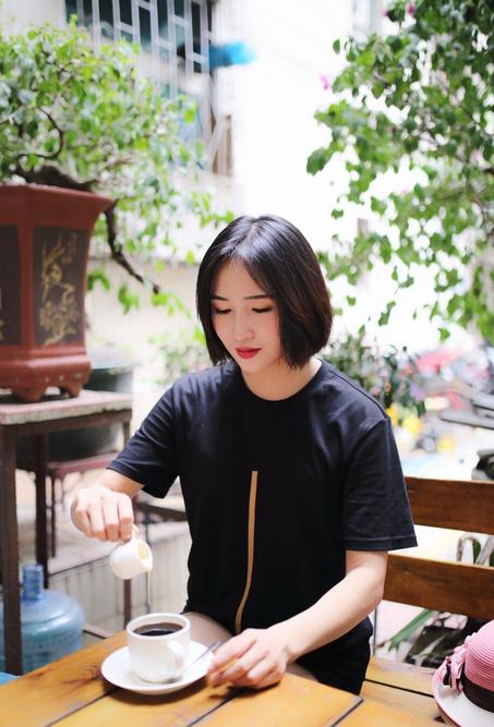 杨亭街拍写真 杨亭高清写真_杨亭高清剧照