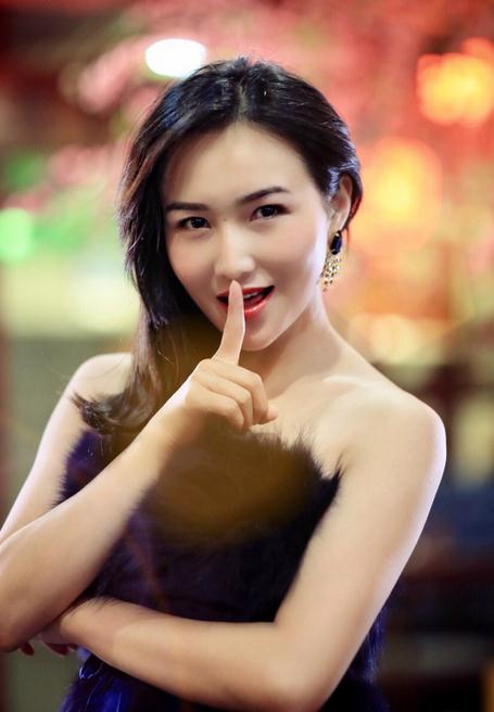 杨亭性感写真 杨亭高清写真_杨亭高清剧照