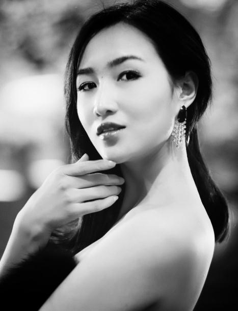 杨亭性感写真 杨亭高清写真_杨亭高清剧照