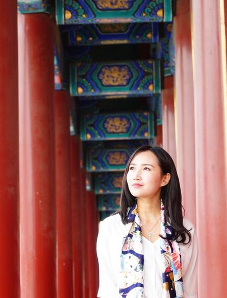 杨亭街拍写真 杨亭高清写真_杨亭高清剧照