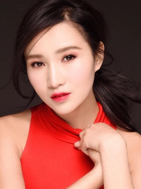杨亭写真 杨亭高清写真_杨亭高清剧照