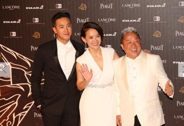 曾宝仪家人合照 曾宝仪高清写真_曾宝仪高清剧照