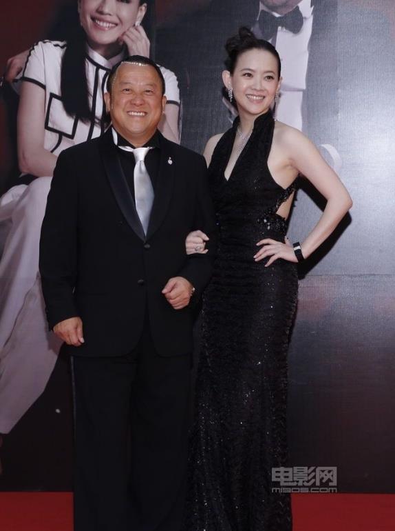 曾宝仪家人合照 曾宝仪高清写真_曾宝仪高清剧照