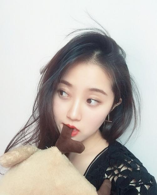 董昕赟生活照 董昕赟高清写真_董昕赟高清剧照