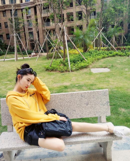 董昕赟休闲写真 董昕赟高清写真_董昕赟高清剧照