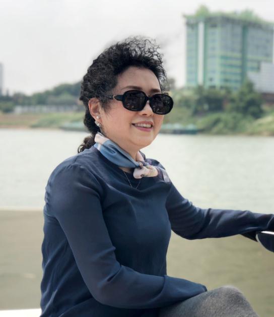 丁丁家人合照 丁丁高清写真_丁丁高清剧照