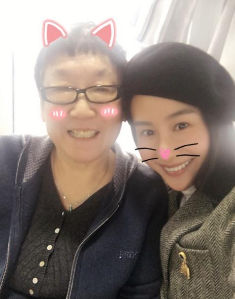 陶慧娜与人合照 陶慧娜高清写真_陶慧娜高清剧照
