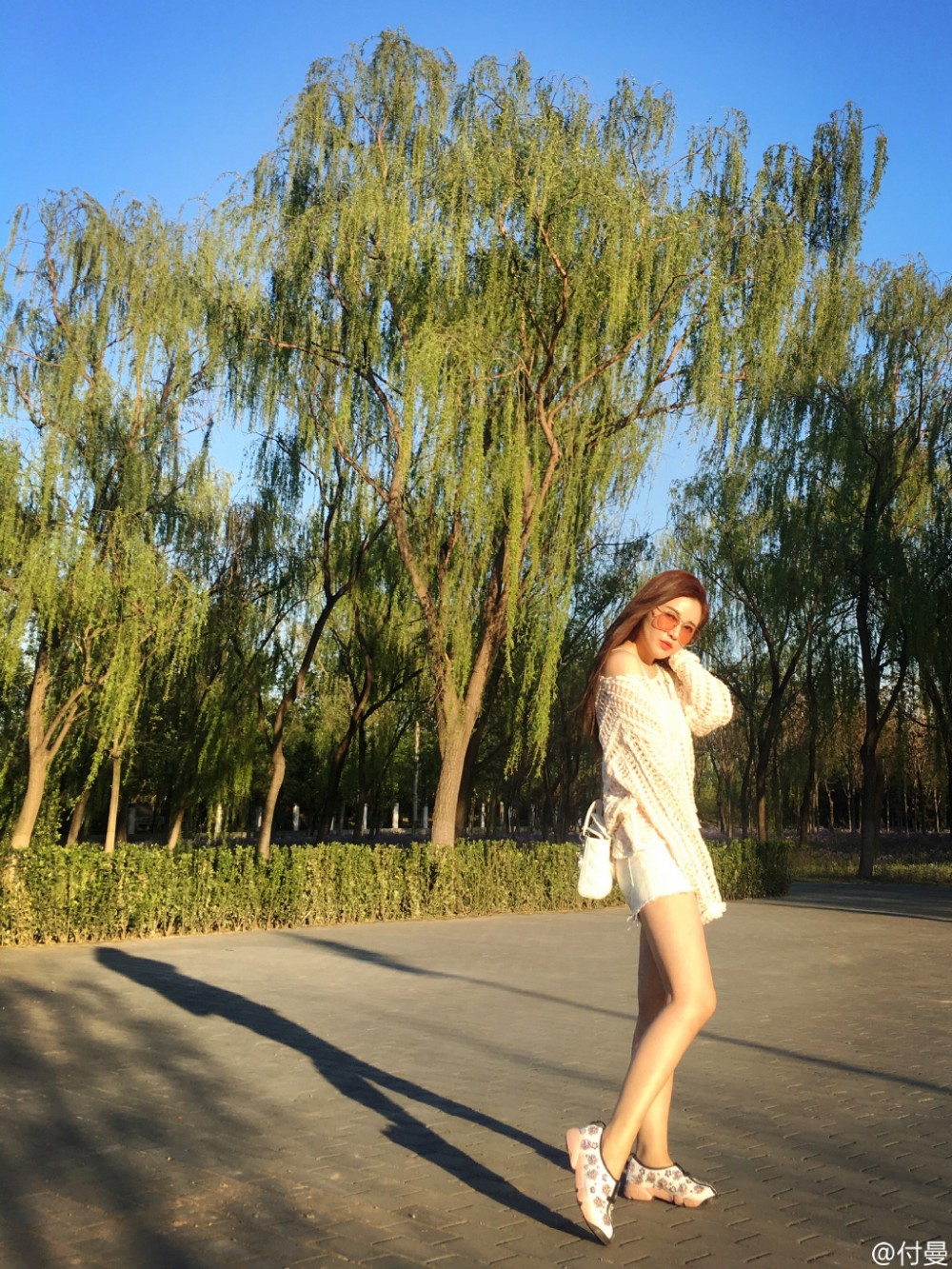 付曼生活照写真 付曼高清写真_付曼高清剧照