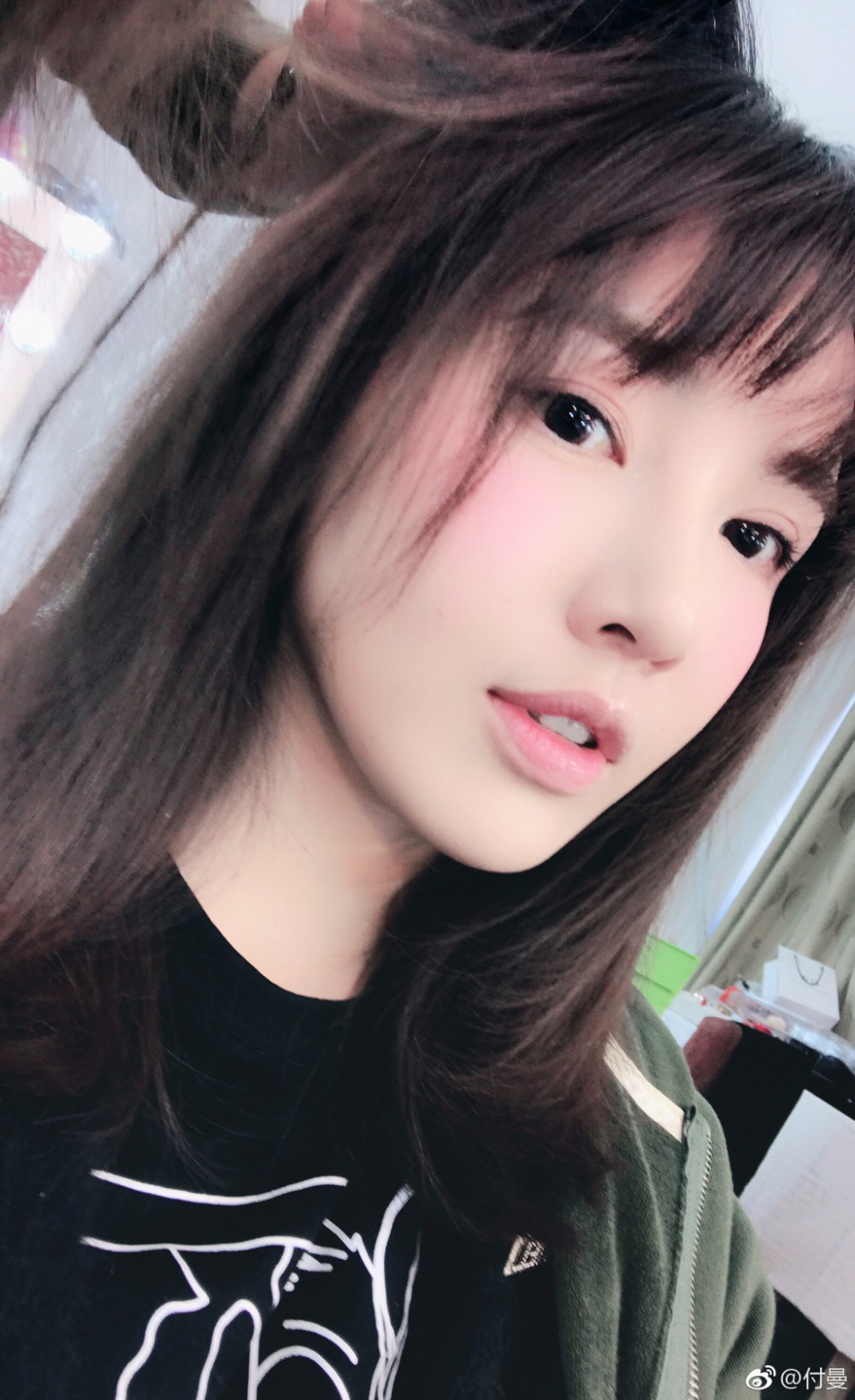 付曼生活照写真 付曼高清写真_付曼高清剧照