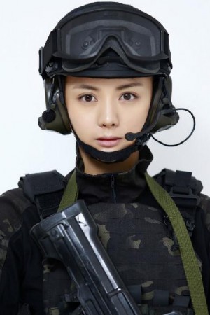 利刃出击马丹是谁演的？马丹扮演者赵艺涵个人资料、写真及生活照欣赏