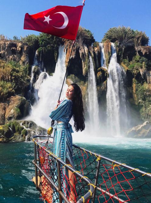 罗秋韵旅游照 罗秋韵高清写真_罗秋韵高清剧照