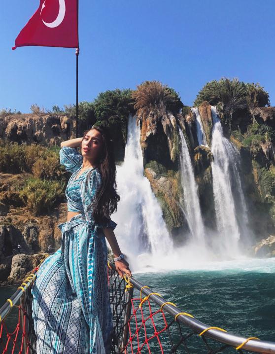 罗秋韵旅游照 罗秋韵高清写真_罗秋韵高清剧照